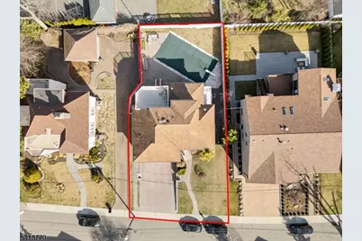 1070 Cumbermeade Rd, Fort Lee, NJ 07024 - Photo 4