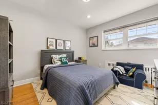 1070 Cumbermeade Rd, Fort Lee, NJ 07024 - Photo 24