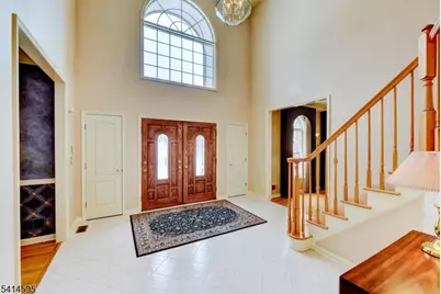 19 Woodshire Ter, Montville Township, NJ 07082 - Photo 4