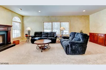 19 Woodshire Ter, Montville Township, NJ 07082 - Photo 18