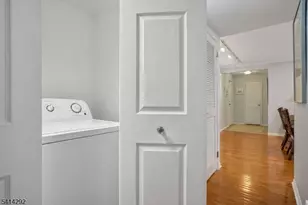 10C Heritage Dr, Chatham Township, NJ 07928 - Photo 10