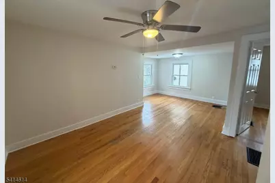 28 Hussa Pl, Denville, NJ 07834 - Photo 4