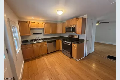 28 Hussa Pl, Denville, NJ 07834 - Photo 2