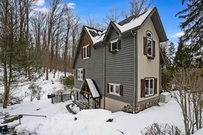 14 W Cherry Tree Ln, Sparta Township, NJ 07871 - Photo 2