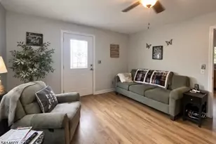 83 Chestnut Hill Dr W, Denville, NJ 07834 - Photo 22