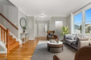 1212 Burrows Dr, Greenwich Township, NJ 08886 - Photo 2