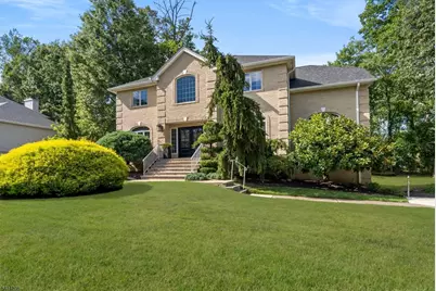 9 Woodland Ct, Wayne, NJ 07470 - Photo 2