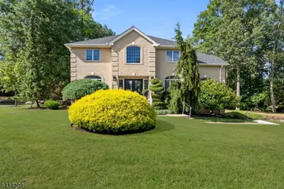 9 Woodland Ct, Wayne, NJ 07470 - Photo 1