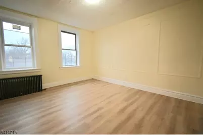 148 Chancellor Ave #D3, Newark, NJ 07112 - Photo 2