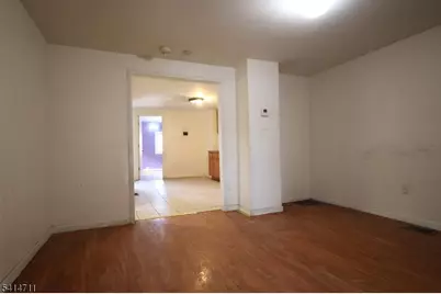 273 S 18th St, Newark, NJ 07103 - Photo 6