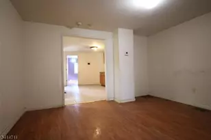 273 S 18th St, Newark, NJ 07103 - Photo 6