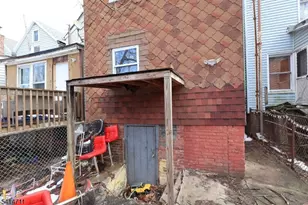 273 S 18th St, Newark, NJ 07103 - Photo 30