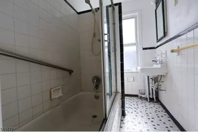 741 Highland Ave, Newark, NJ 07104 - Photo 20