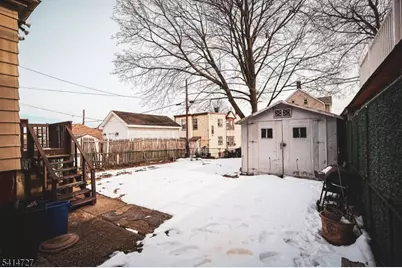 741 Highland Ave, Newark, NJ 07104 - Photo 38