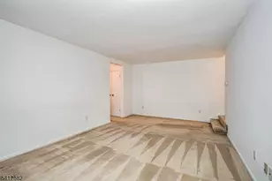 15H Kensington Rd, Chatham Township, NJ 07928 - Photo 6