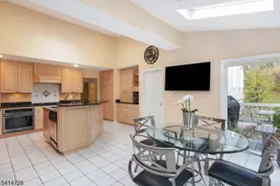 8 Union Hill Rd, Denville, NJ 07834 - Photo 16