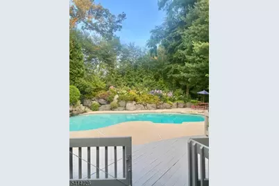 8 Union Hill Rd, Denville, NJ 07834 - Photo 2