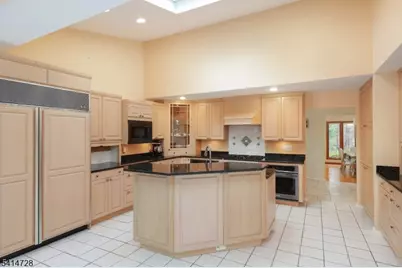 8 Union Hill Rd, Denville, NJ 07834 - Photo 14