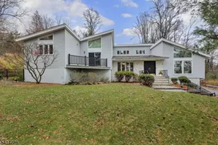 8 Union Hill Rd, Denville, NJ 07834 - Photo 1