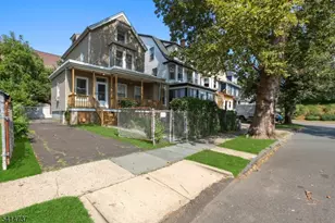 129 Greenwood Ave, East Orange, NJ 07017 - Photo 4