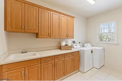 48 Wisteria Way, Bernards Township, NJ 07920 - Photo 32