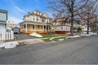 23 Washington Ter, East Orange, NJ 07017 - Photo 2