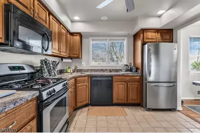 11 Fulton Rd, Franklin Township, NJ 08873 - Photo 10