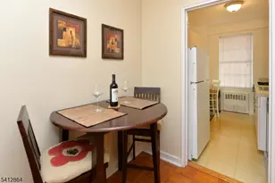 5 Roosevelt Pl, Montclair Twp., NJ 07042 - Photo 2