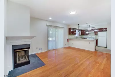 271 Dochery Pl, Franklin Township, NJ 08873 - Photo 10