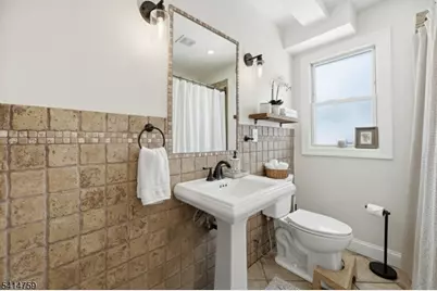 60 Rollins Ave, Clifton, NJ 07011 - Photo 30