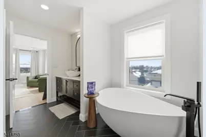 60 Rollins Ave, Clifton, NJ 07011 - Photo 26