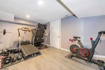 127 Dukes Rd, Rahway, NJ 07065 - Photo 22