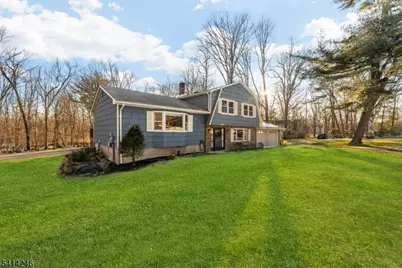 11 Grover St, Roxbury Township, NJ 07876 - Photo 2