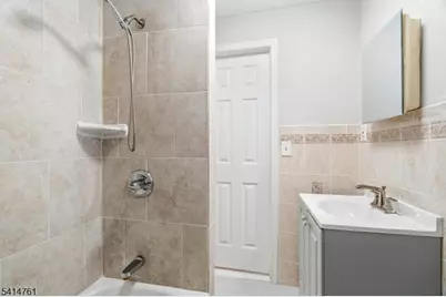 61 Holsman St, Paterson, NJ 07522 - Photo 12