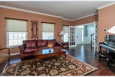 1 Interlachen Ct, Montgomery Township, NJ 08558 - Photo 6