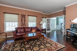 1 Interlachen Ct, Montgomery Township, NJ 08558 - Photo 6