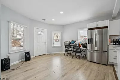 22 Pine Grove Ter, Newark, NJ 07106 - Photo 8