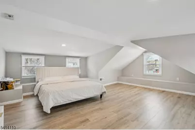 22 Pine Grove Ter, Newark, NJ 07106 - Photo 18