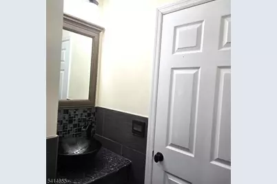 24 Van Vechten St #3, Newark, NJ 07114 - Photo 18