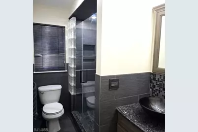 24 Van Vechten St #3, Newark, NJ 07114 - Photo 14