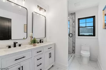 157 Pearl St, Berkeley Heights Township, NJ 07922 - Photo 20