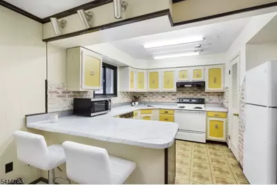 74 Sleepy Hollow Rd, Byram Township, NJ 07821 - Photo 10