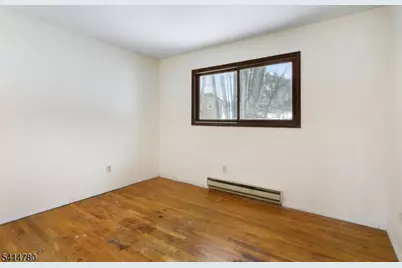 74 Sleepy Hollow Rd, Byram Township, NJ 07821 - Photo 18