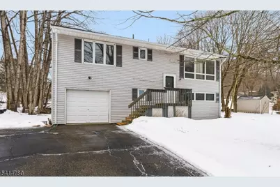 74 Sleepy Hollow Rd, Byram Township, NJ 07821 - Photo 1