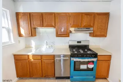 479 Centre St, Nutley, NJ 07110 - Photo 8