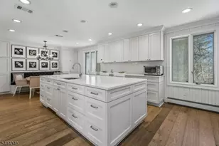 12 (14) Dale Dr, West Orange Township, NJ 07052 - Photo 1