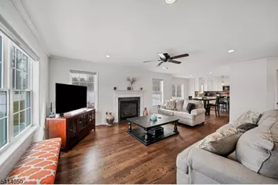 257 Bartley Rd, Washington Township, NJ 07853 - Photo 8