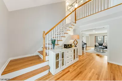 46 Junard Dr, Morris Township, NJ 07960 - Photo 2