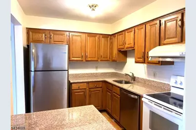 123 Smithfield Ct #123, Bernards Township, NJ 07920 - Photo 2