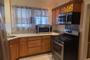 5 Roosevelt Ave, East Orange, NJ 07017 - Photo 2